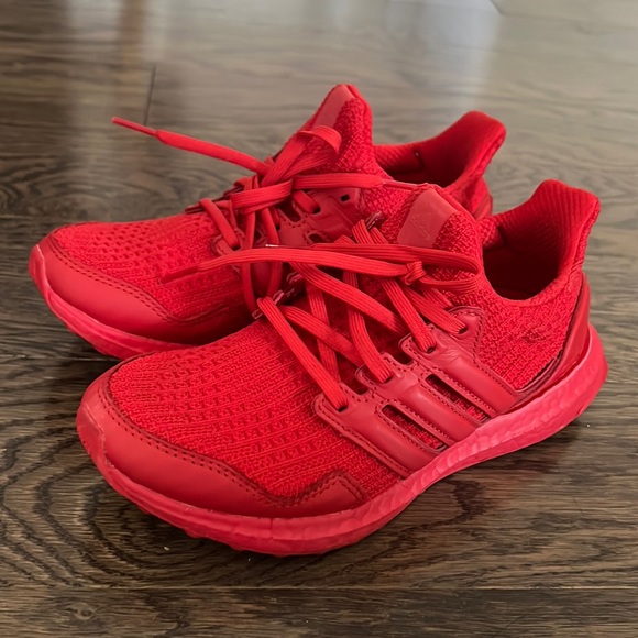 Ultra Boost Size 6 Womens - used twice - Picture 1 of 6
